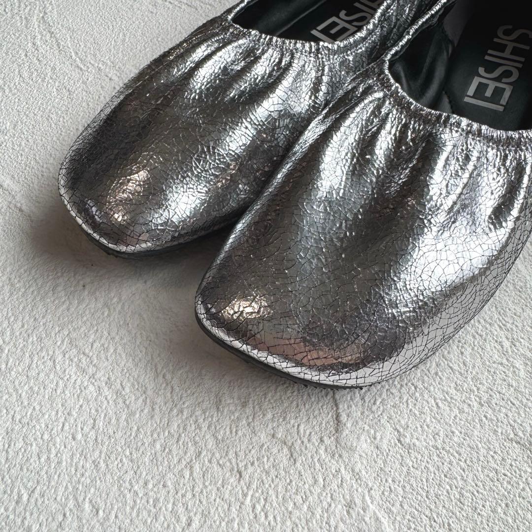 SHISEI シセイ GATHER LIC BALLET シルバー