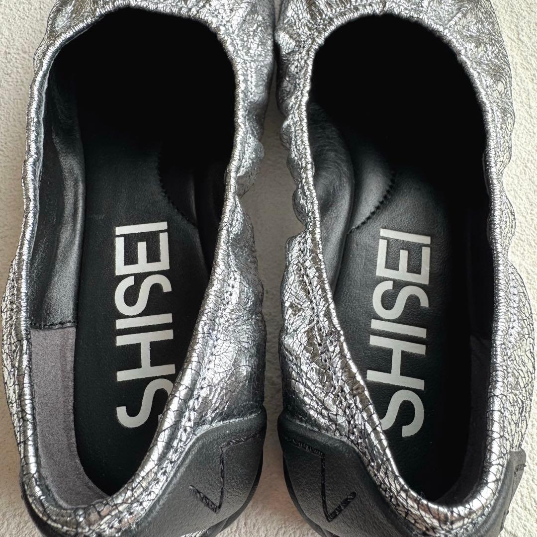 SHISEI シセイ GATHER LIC BALLET シルバー