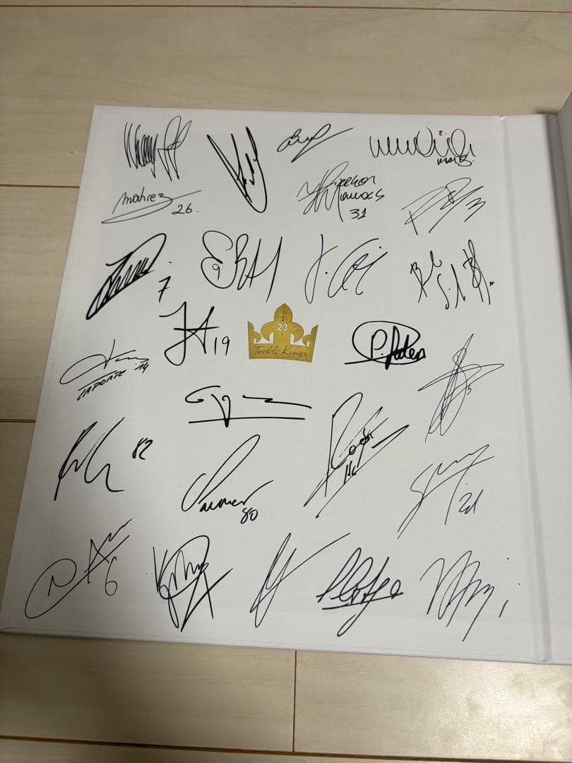 【正規品・新品未使用】マンチェスターシティ　ユニフォーム　トレブル記念　限定