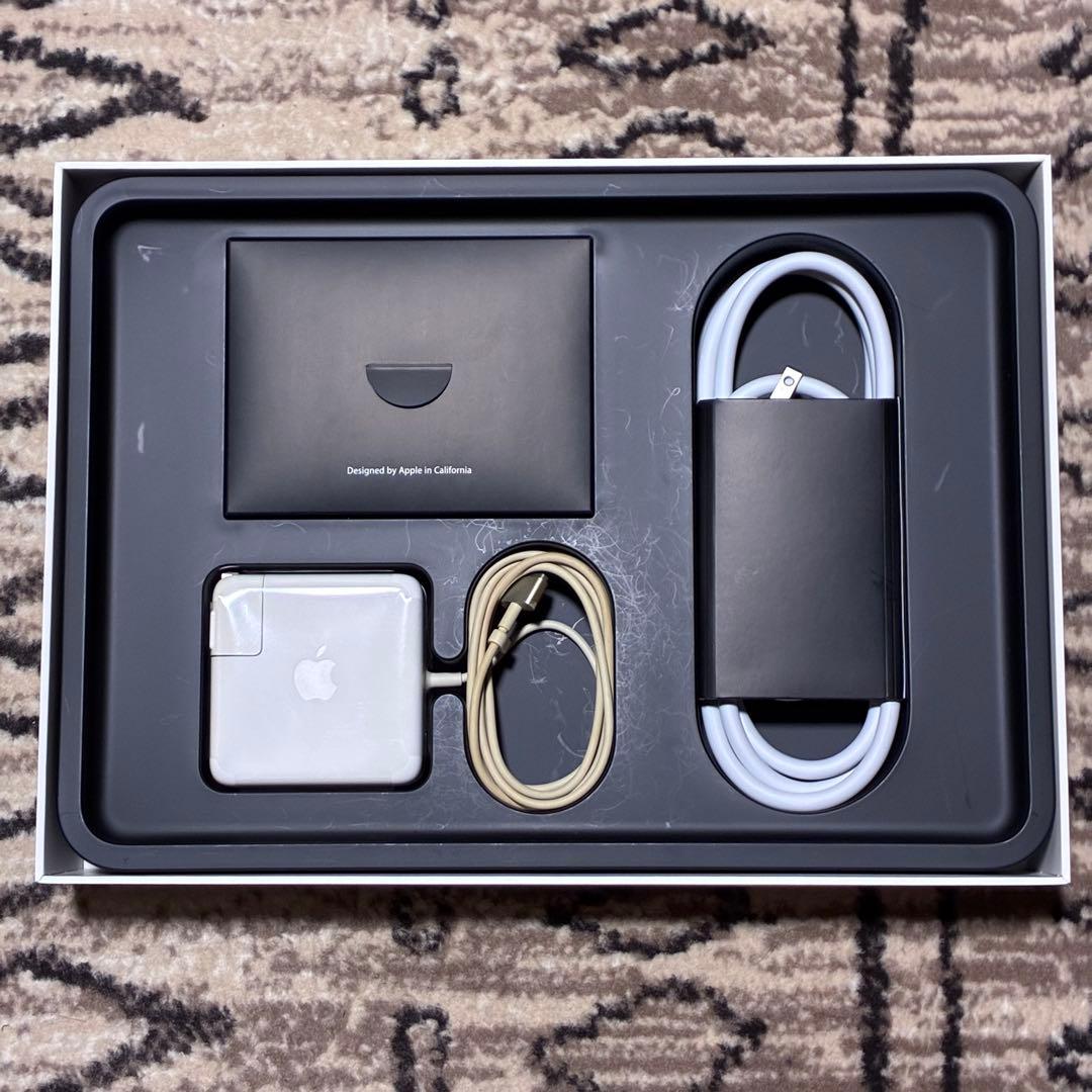 MacBook Pro 13インチ 2013【箱・付属品完備/充放電79回】