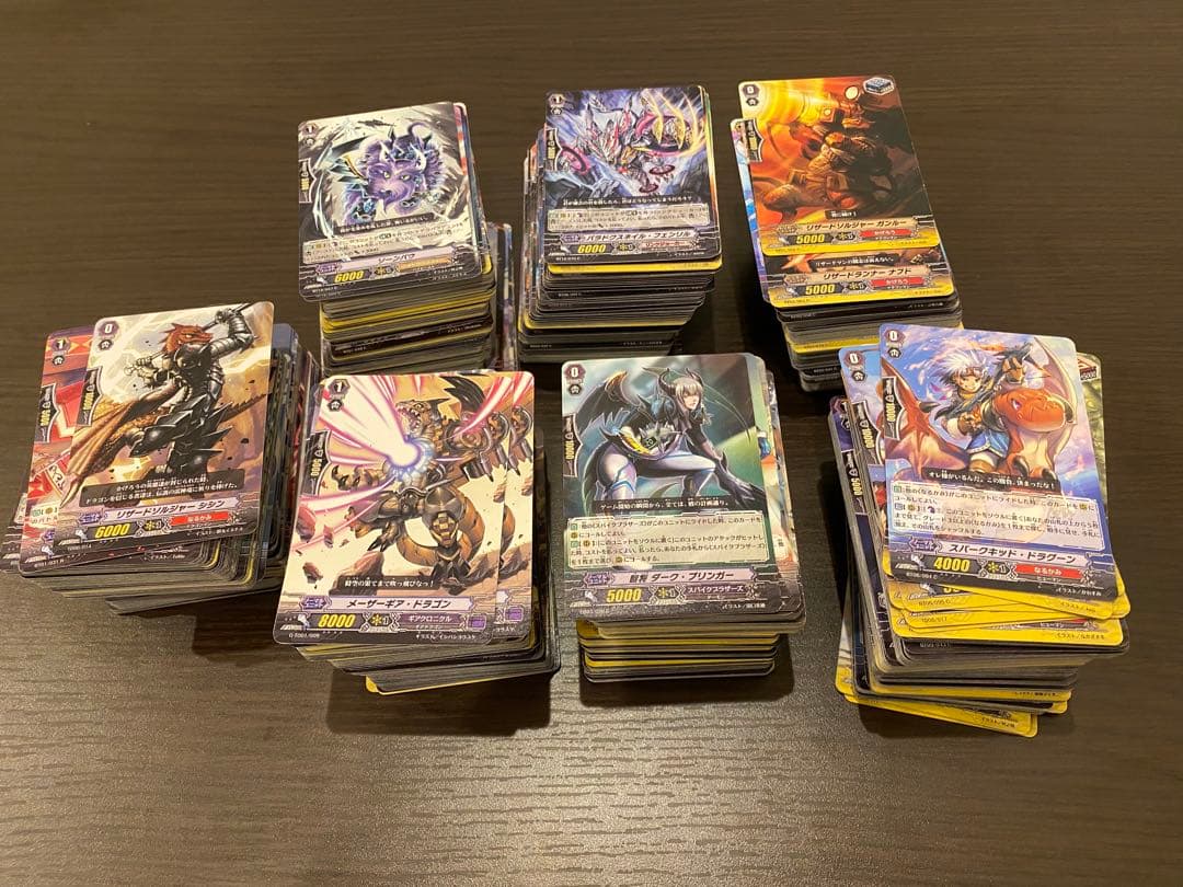 ヴァンガード　引退品　1,200枚以上