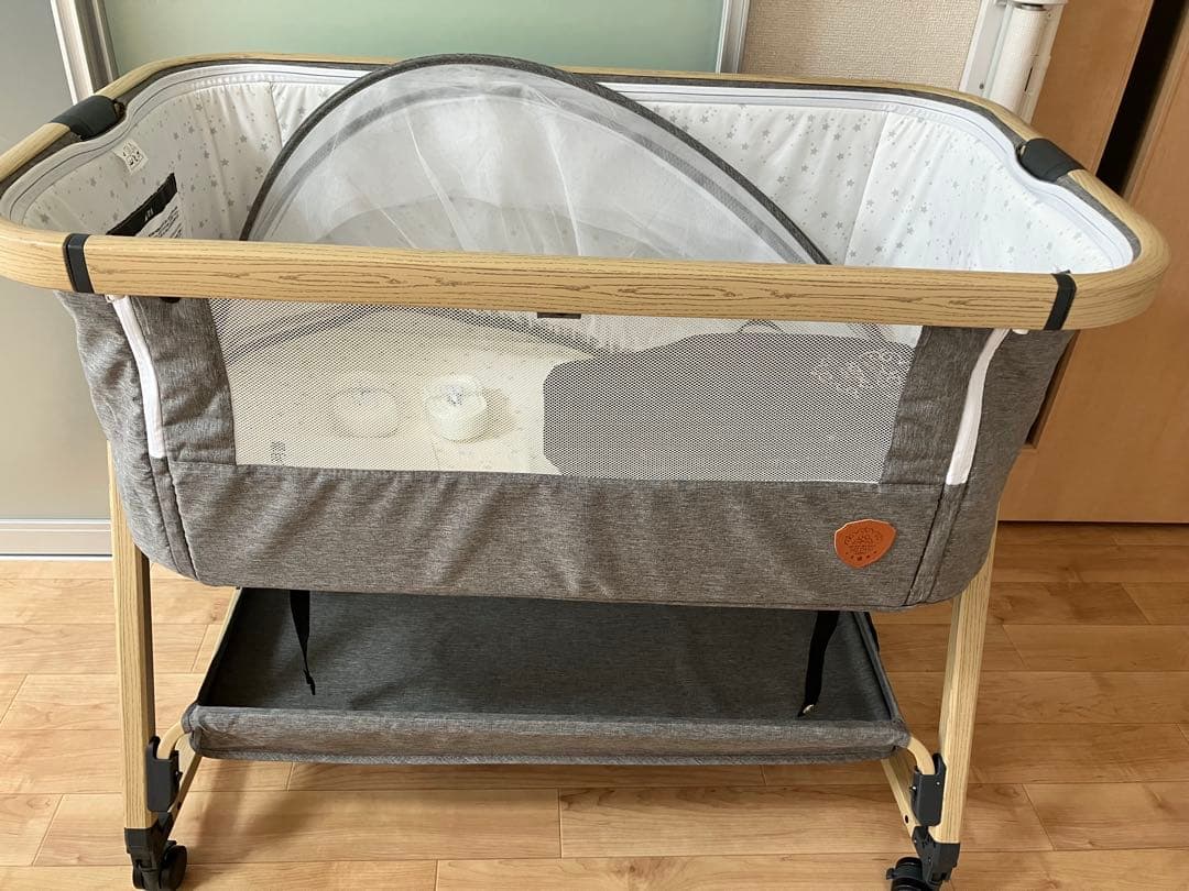 ベビーベッド　hzdmj 折り畳み