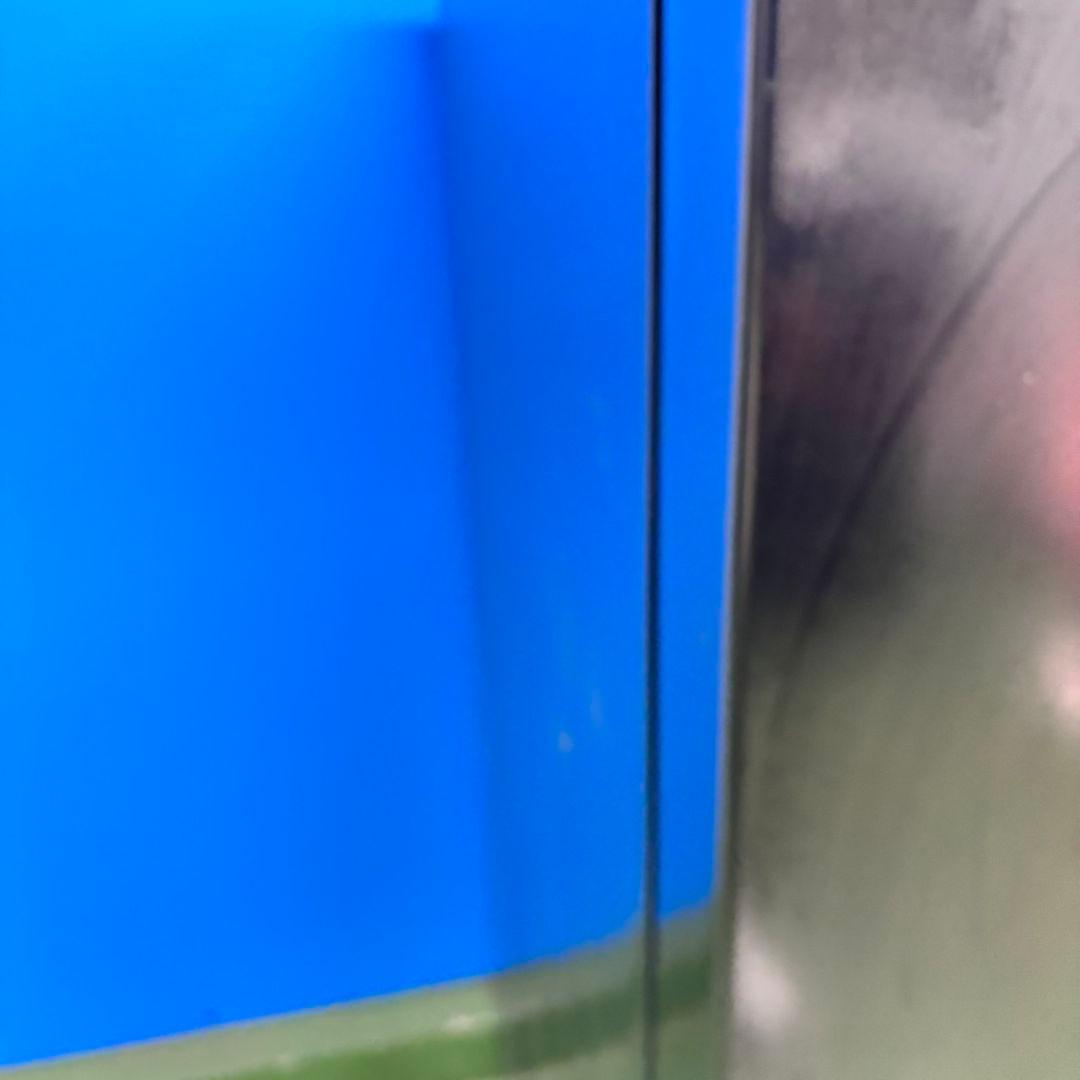 681 関東配送無料　冷蔵庫　100Ｌ強　小型　一人暮らし　2ドア　右開き