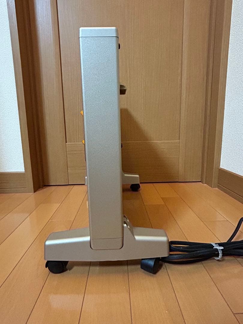 サンルミエ キュート　遠赤外線　E800LS 日本製