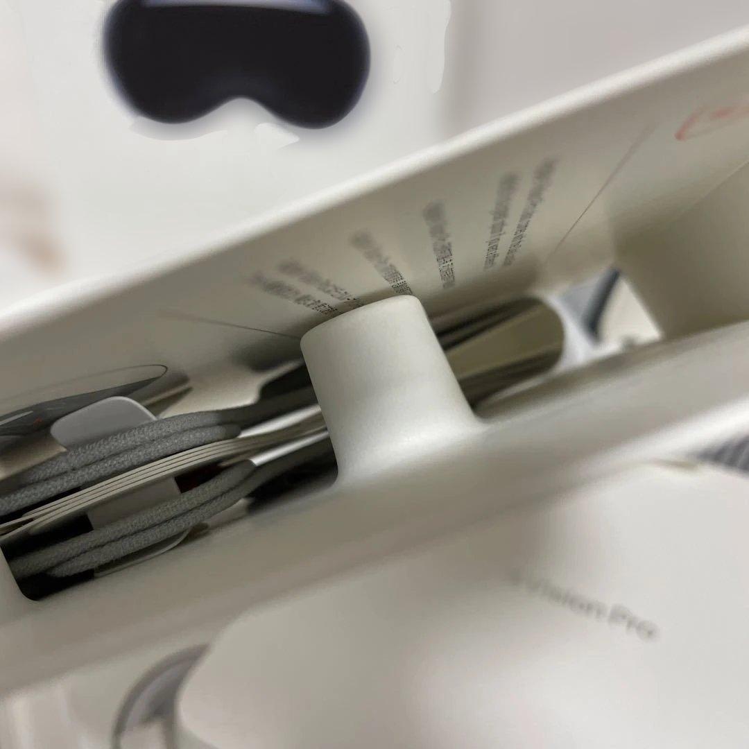 Apple Vision Pro 1TB MQLA3J/A ヘッドセット 中古