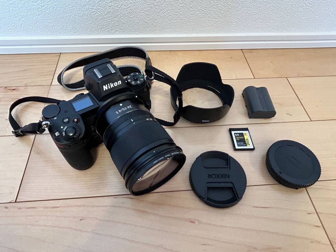 Nikon Z 6 ミラーレス一眼カメラ　24-70レンズキット