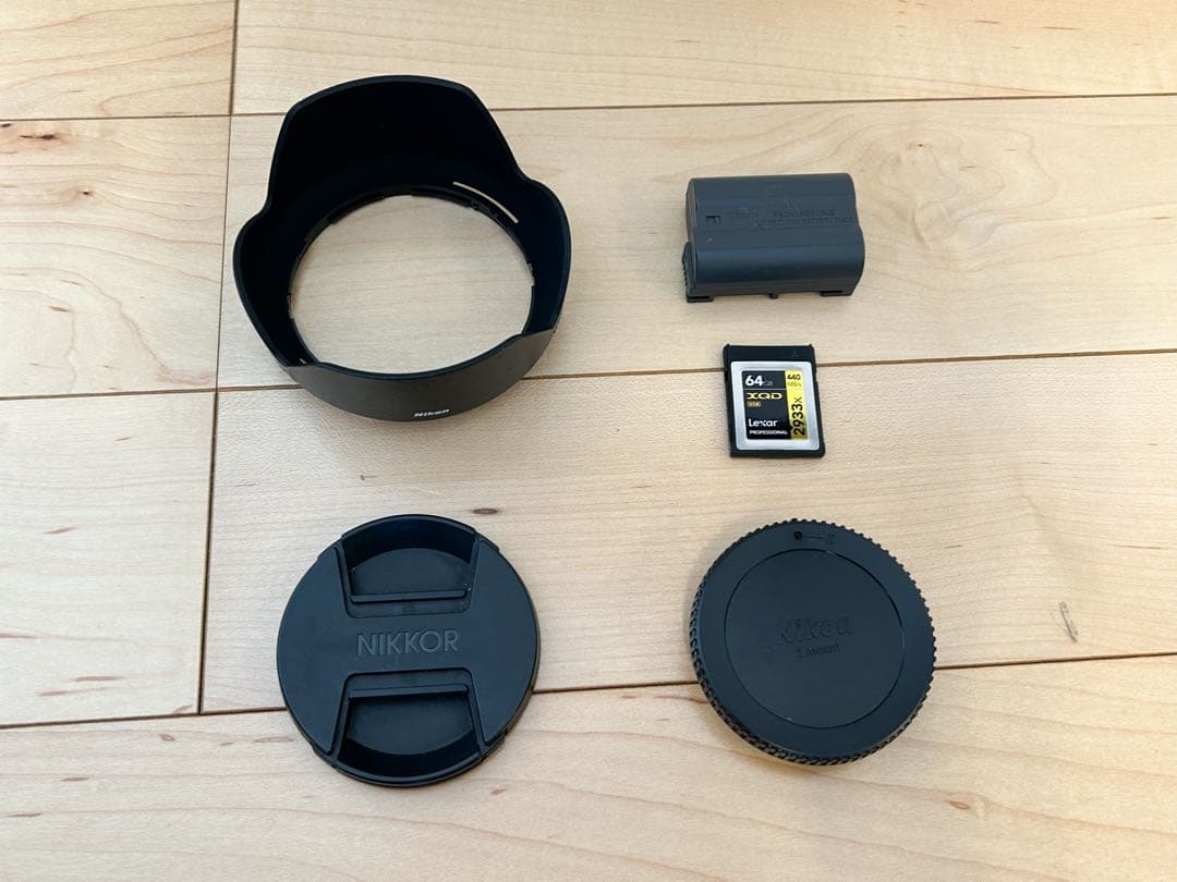 Nikon Z 6 ミラーレス一眼カメラ　24-70レンズキット