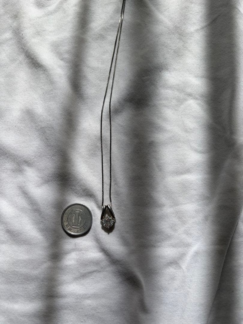 クリスタル風ストーン付きネックレス　pt850、pt900刻印