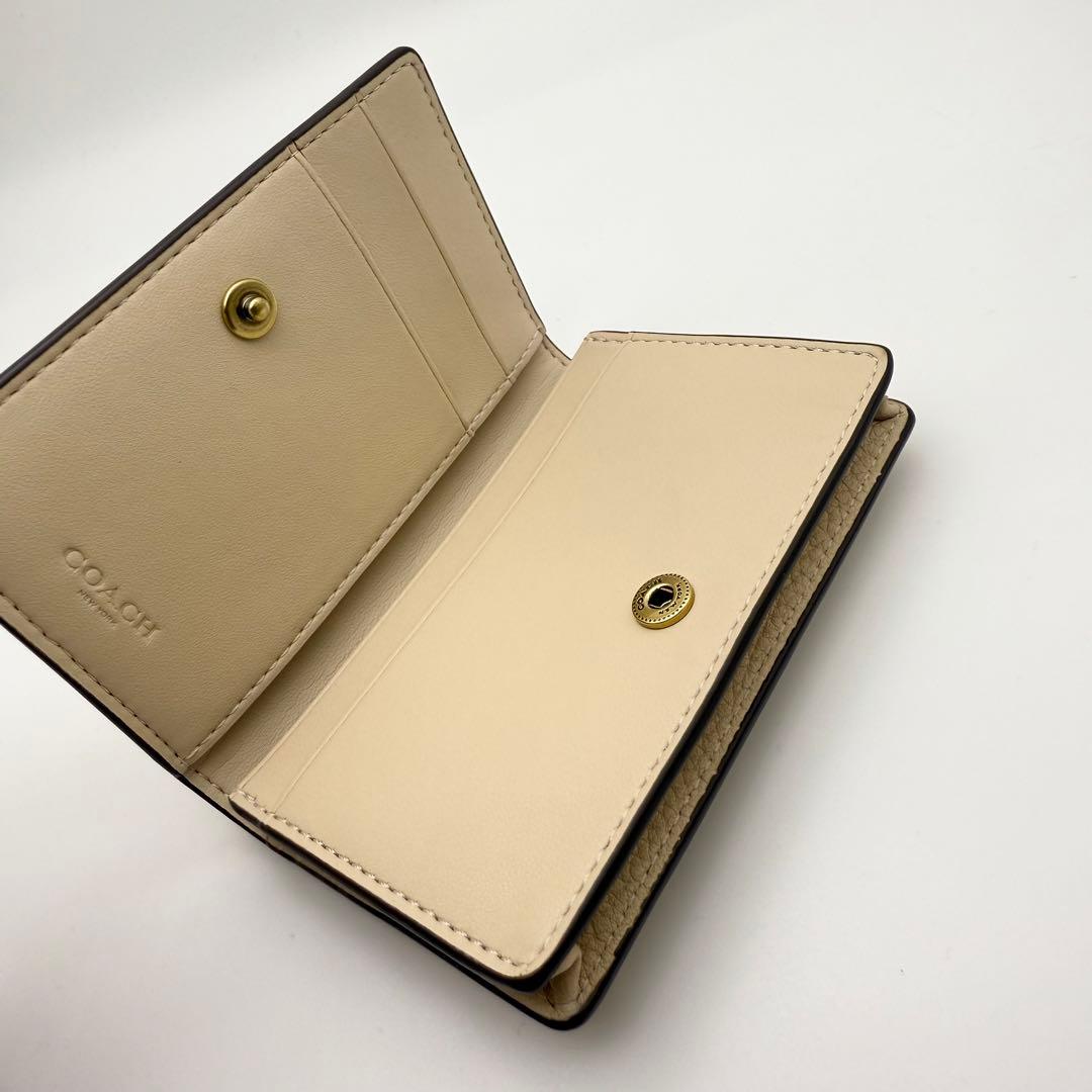 COACH ★大人気★ エッセンシャル ビジネス カードケース アイボリー 新品