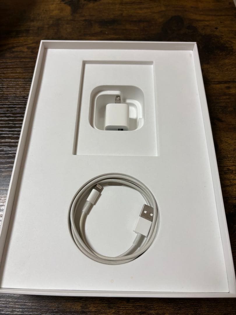 Apple iPad スペースグレー 本体 箱付き