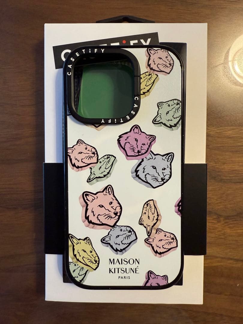 ぷっちょ【美品】MAISON KITSUNE iPhone16Pro