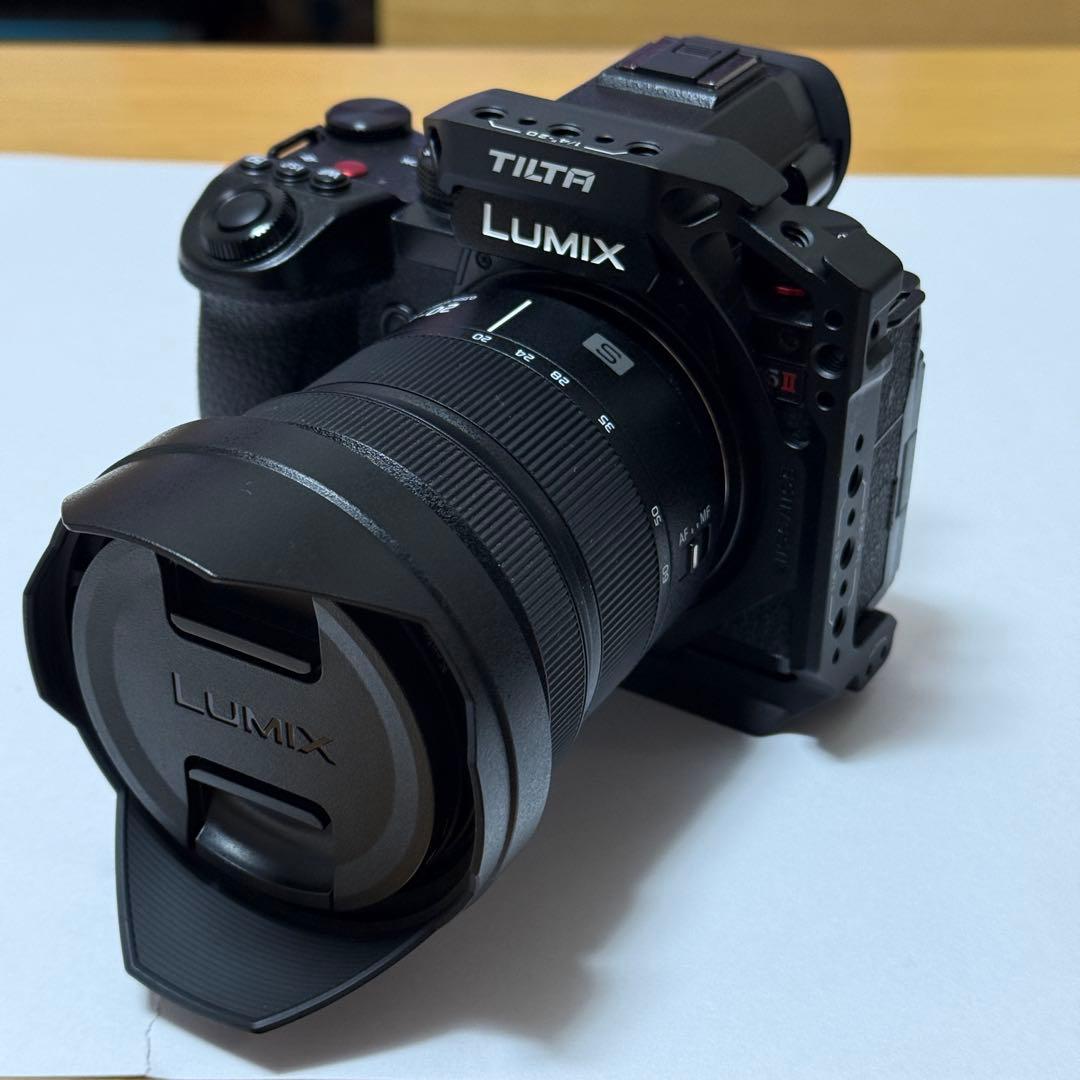 LUMIX S5II S-R2060 フルサイズ　美品　TILTAゲージ