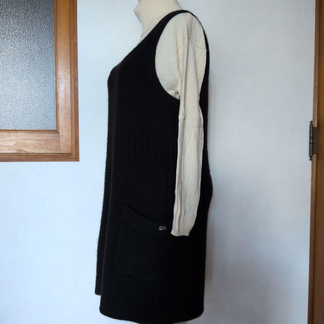 シャネルの暖かなニットワンピース