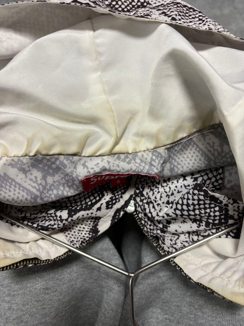 supreme パイソン柄 パーカー