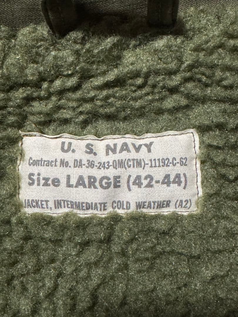 U.S. NAVY A－2デッキジャケット 　Lサイズ