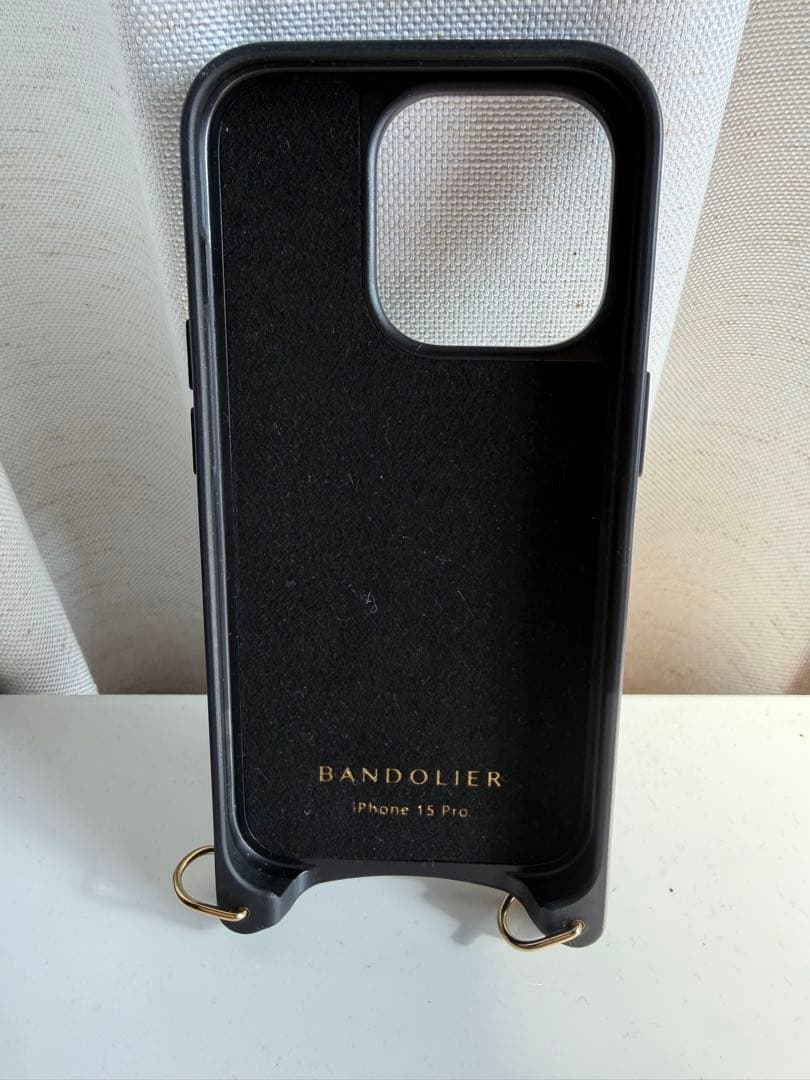 【美品】BANDOLIER iPhone15Pro ケース ブラック チェーン