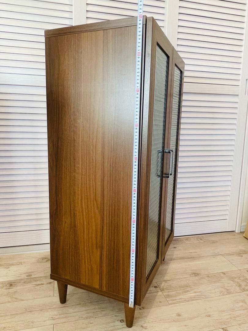 木製キャビネット・サイドボード＊チェッカー・ワッフルガラス扉 可動棚付き