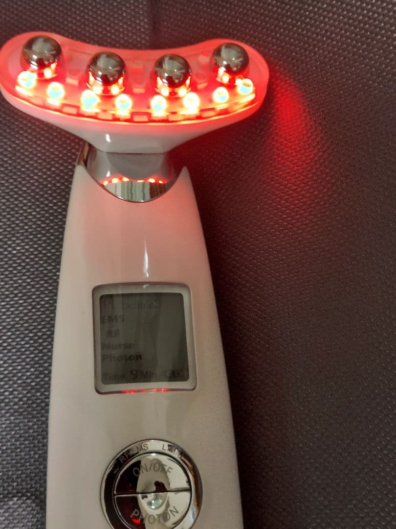 美顔器【NEW 美ルル リバース 】