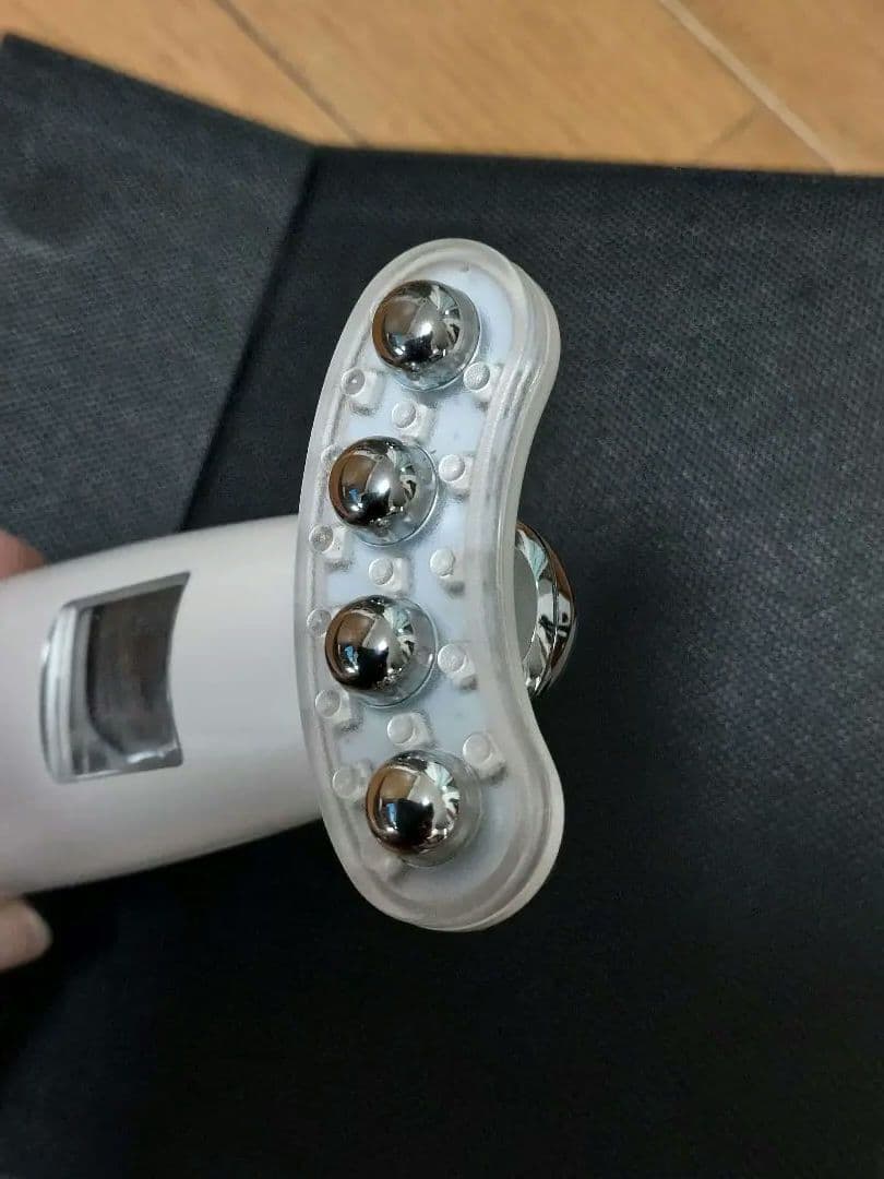 美顔器【NEW 美ルル リバース 】