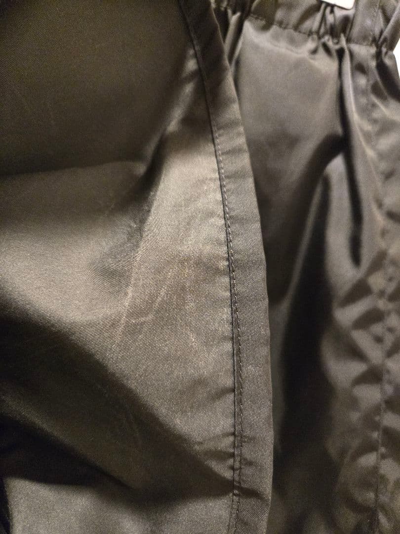 PRADA ブラックショートパンツ サイズ40