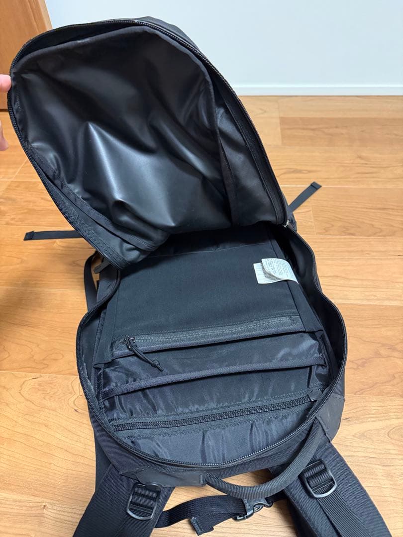 m*+様 ARC’TERYX ARRO 22 バックパック ブラック 22L