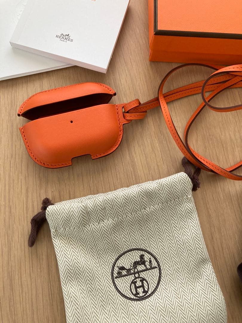 エルメス イヤホンケース オレンジ