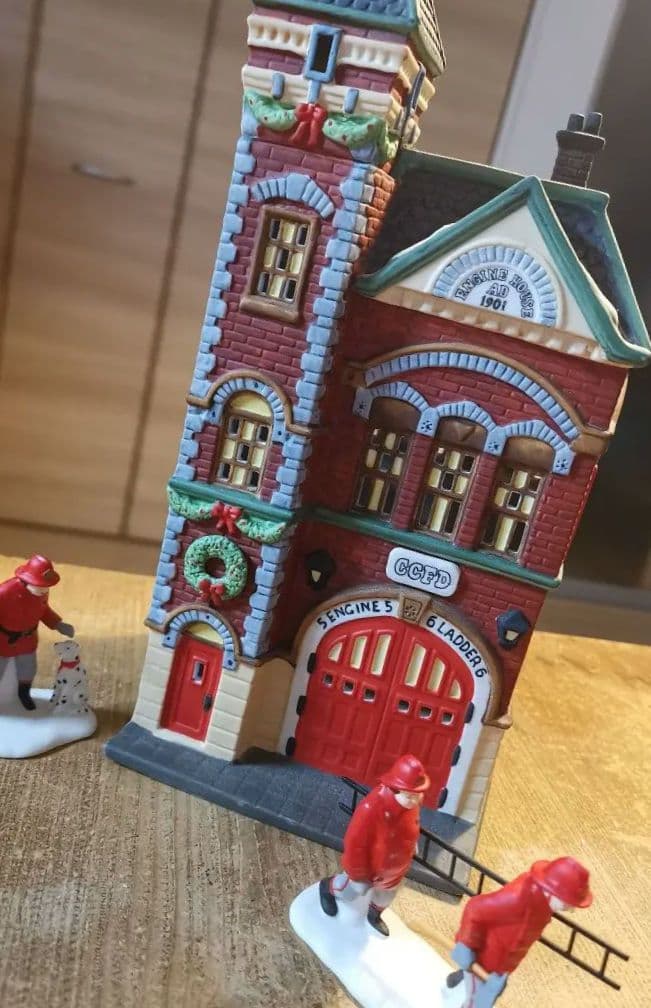 レア　Department 56　ハウスライト　消防署　ビンテージ