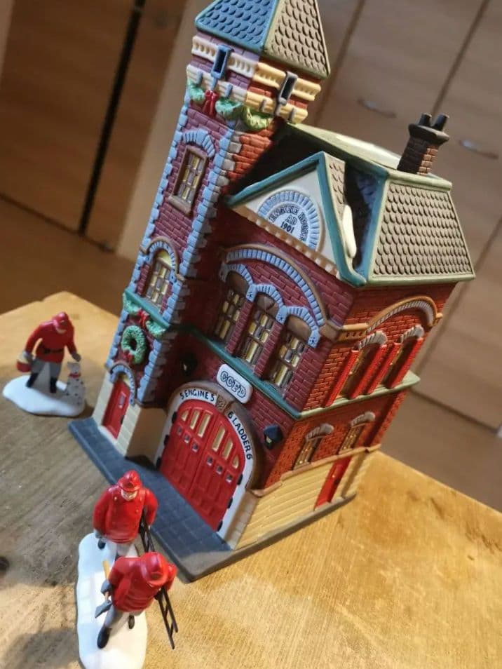 レア　Department 56　ハウスライト　消防署　ビンテージ