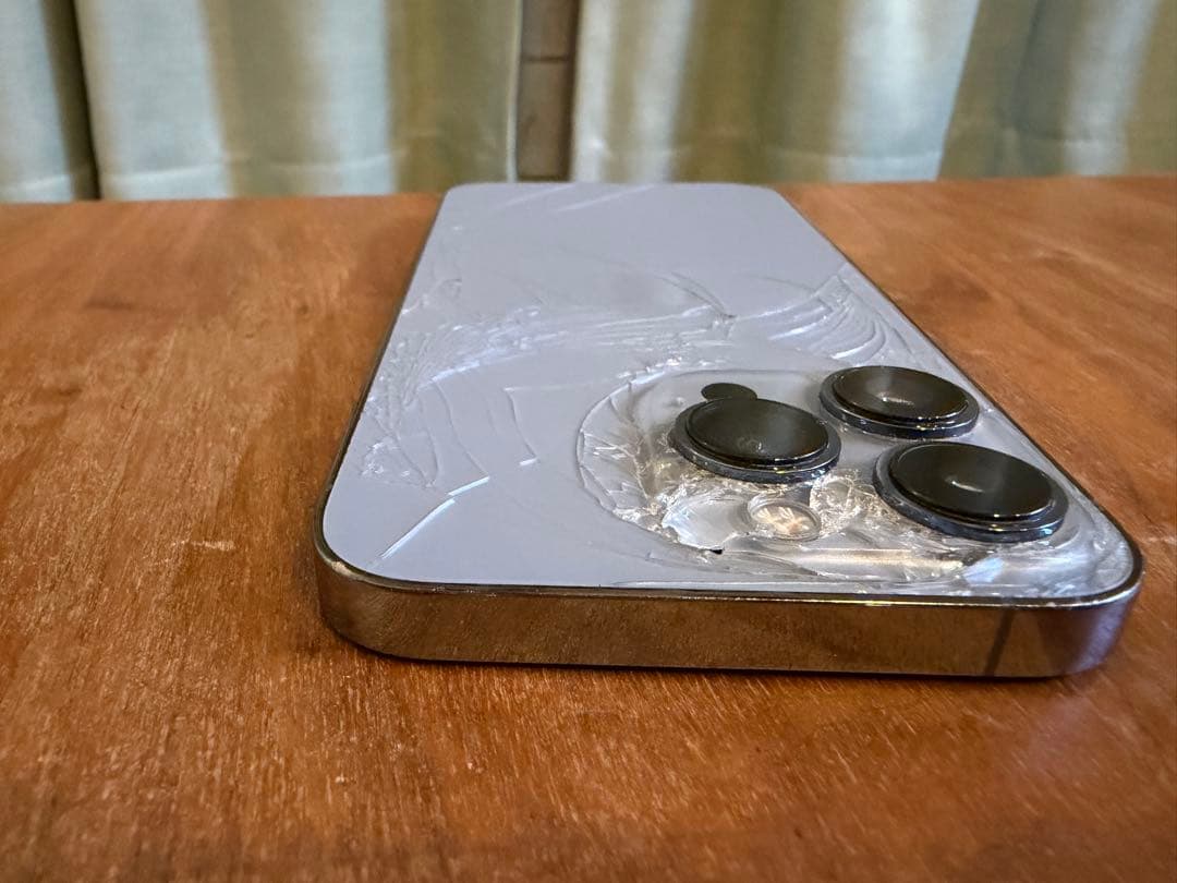 もしもし亀かもよ iPhone 13 Pro 128GB