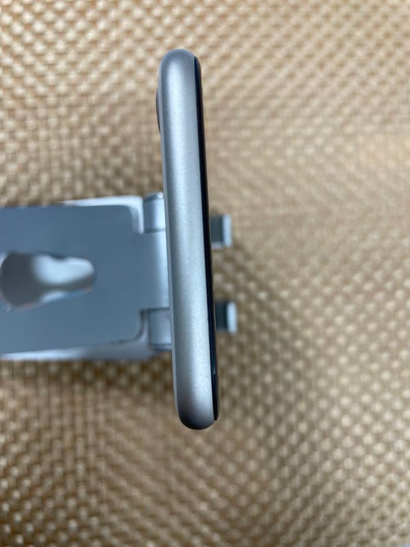 iPhone SE 第3世代 256 GB スターライトSIMフリー【5234】