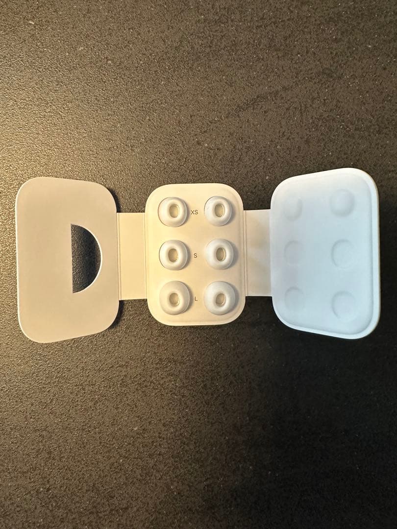 美品 AirPods Pro 第２世代 アップル エアポッズプロ 保証残あり