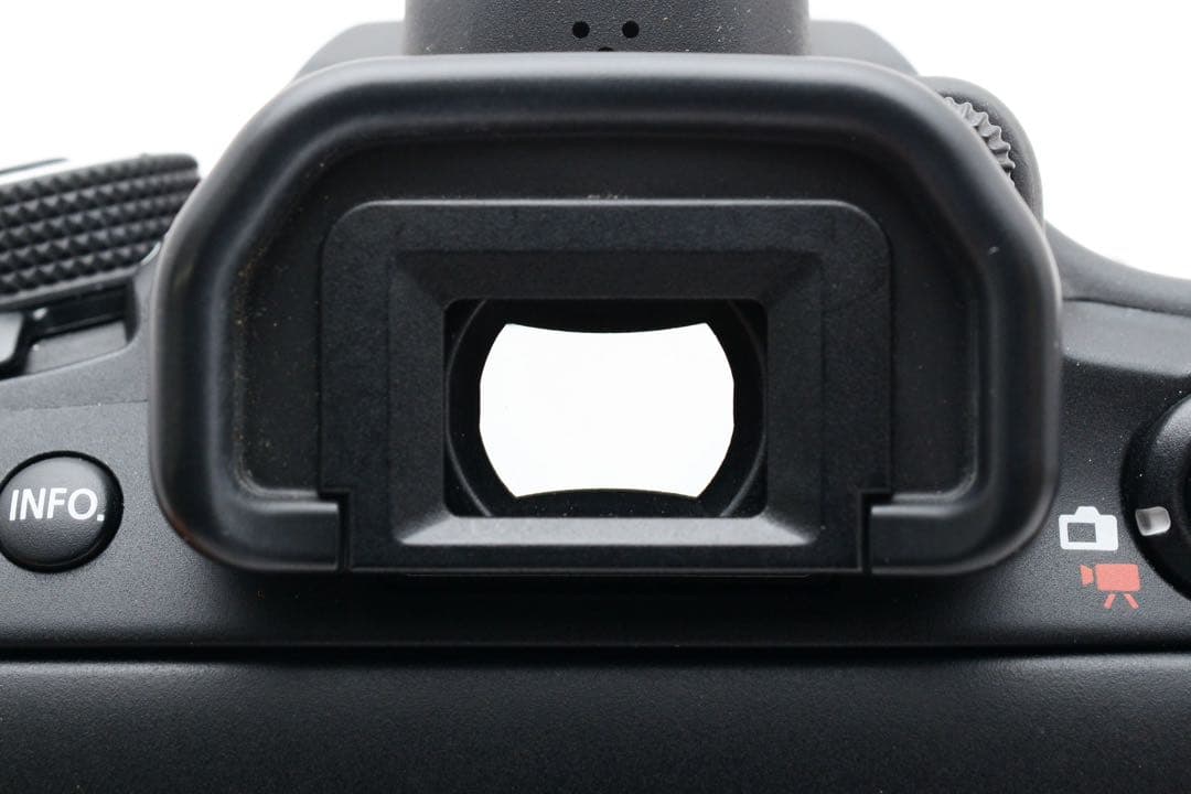 保証付き☆デジタル一眼レフカメラ☆Canon EOS 80D望遠レンズセット