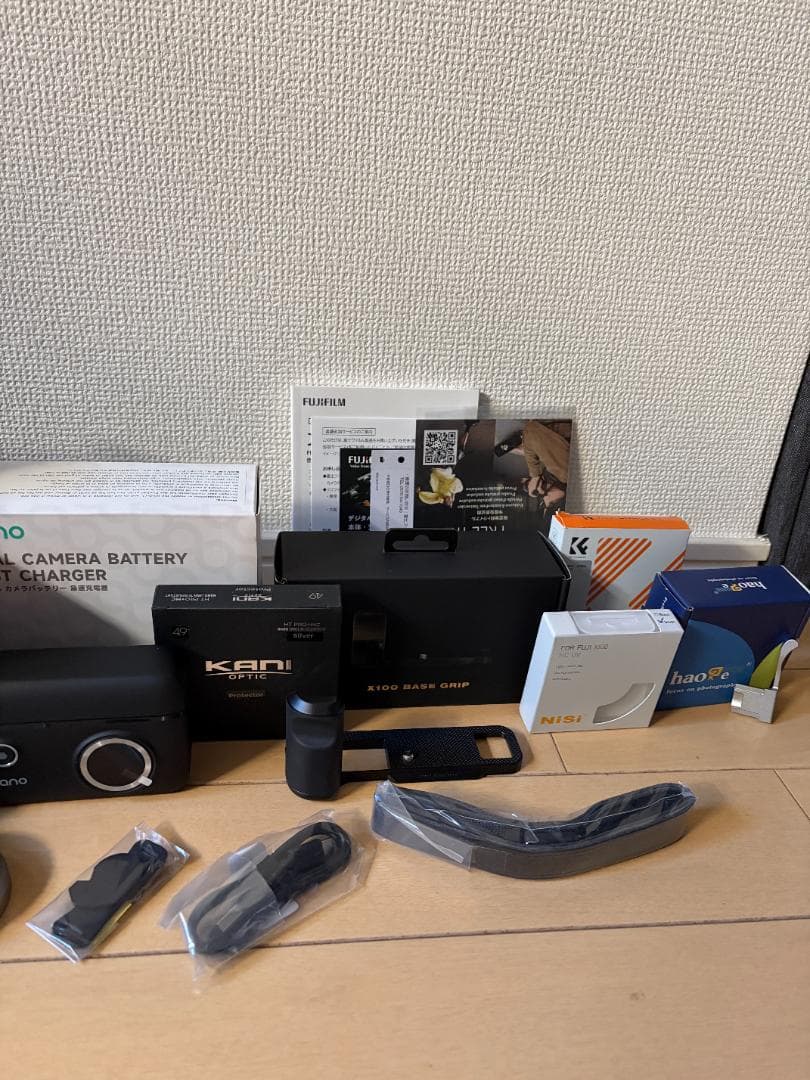 FUJIFILM X100Ⅵ シルバー 日英版 付属品多数 シャッター回数100