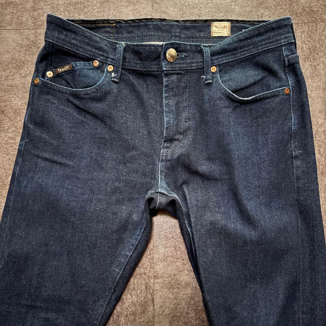 美品 ヤヌーク プレミアム NEIL スリムテーパード デニム 赤耳 ストレッチ