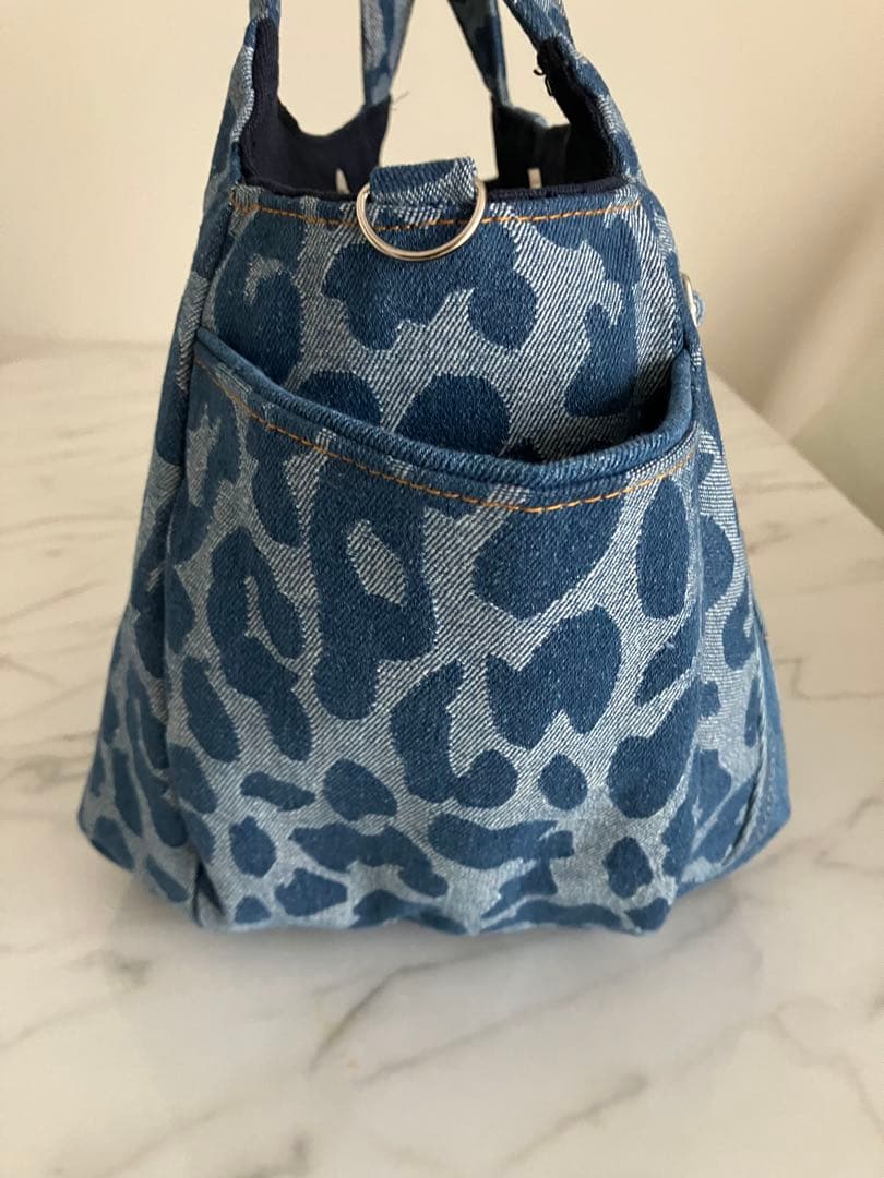 943Hiroko Higa 大きめヒョウ柄デニムリメイクバック