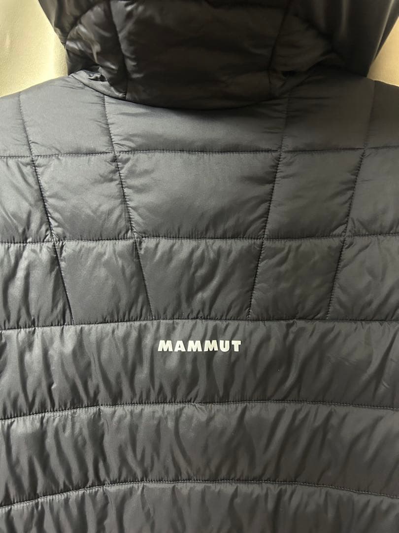MAMMUT クラッグ インサレーション フーデッド ジャケット