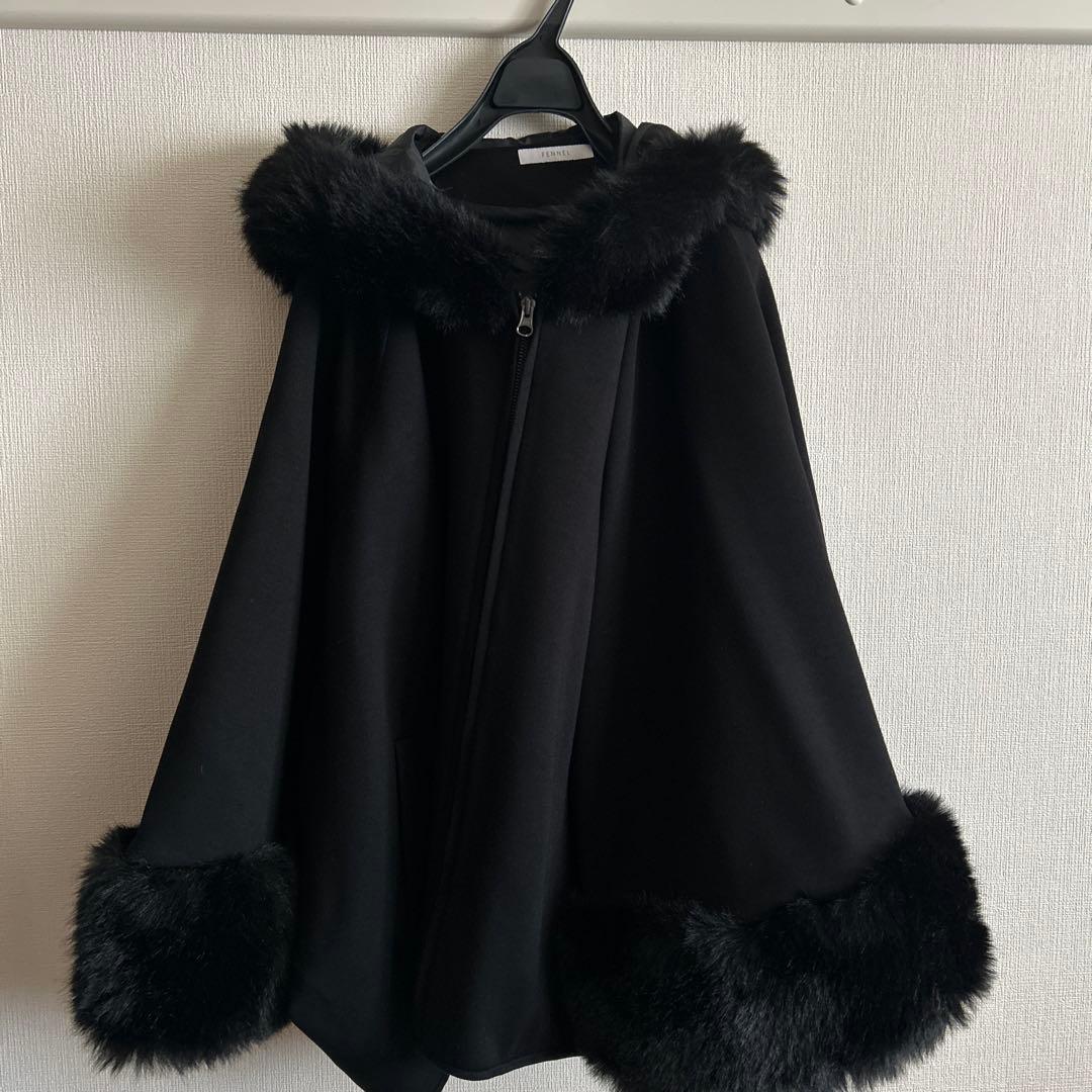 FENNEL 黒 フード付きケープコート