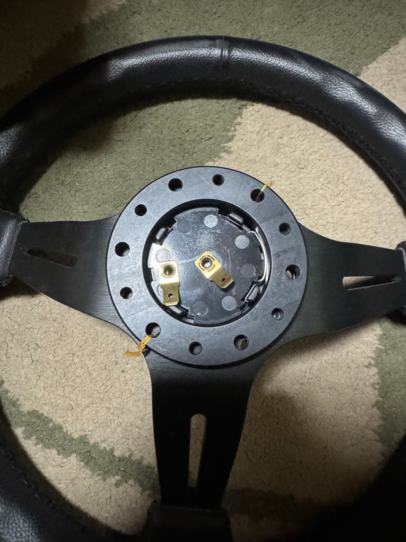 GRIP  350mm ディープコーン ステアリング