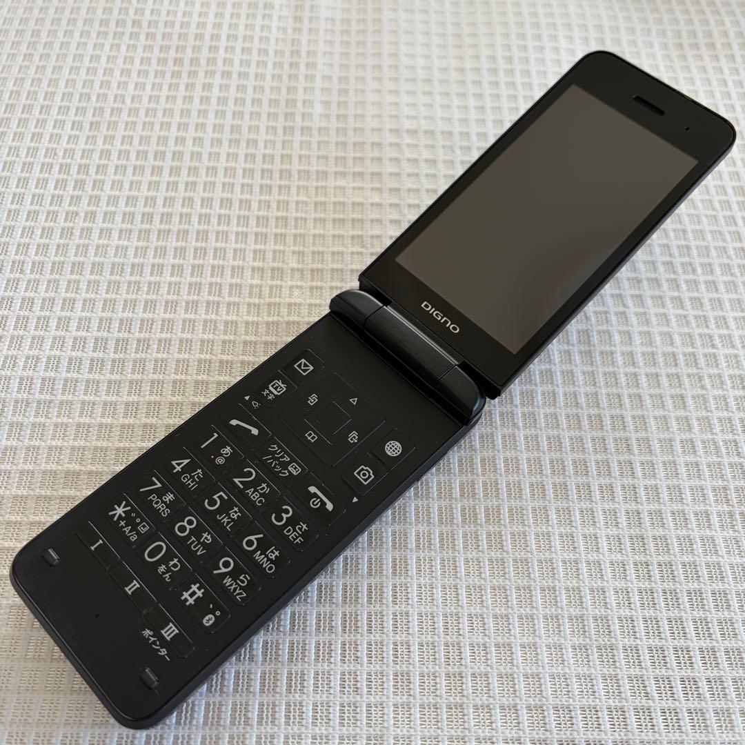 【極美品】DIGNO ケータイ3折りたたみ式携帯電話 902KCブラック