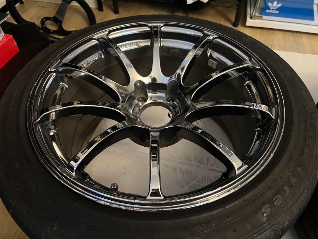ADVAN Racing RS 17インチホイール・タイヤ4本セット