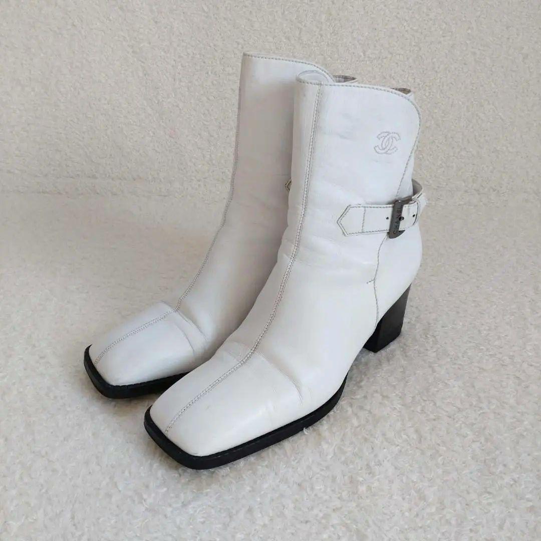 CHANEL ショートブーツ スクエアトゥ CC ココマーク 白 23～23.5