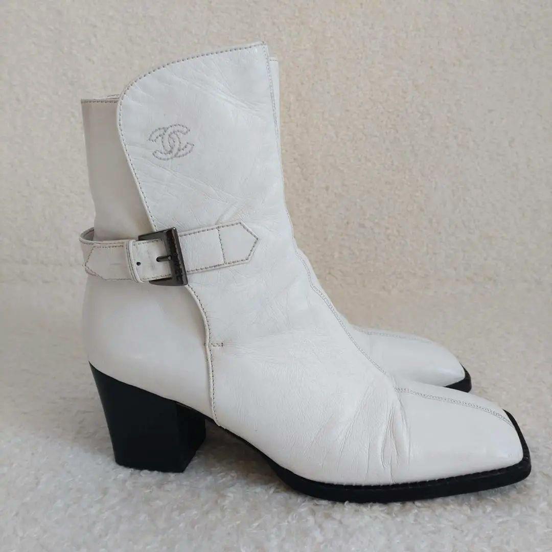 CHANEL ショートブーツ スクエアトゥ CC ココマーク 白 23～23.5