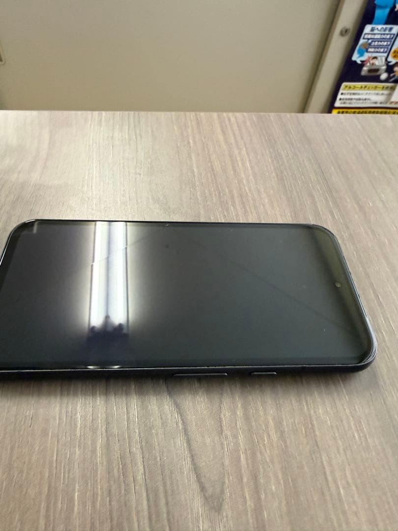 Google Pixel 8a ブラック ケース付き