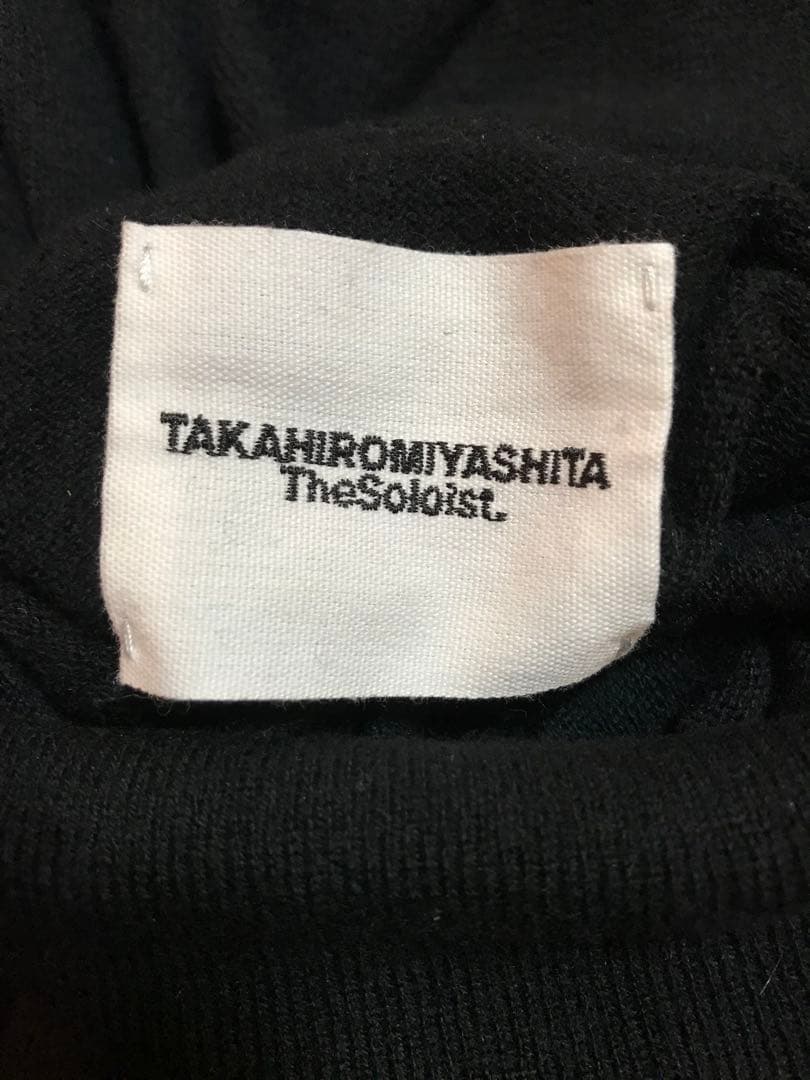 ソロイスト　スカーフタートルニット　フミヤ着