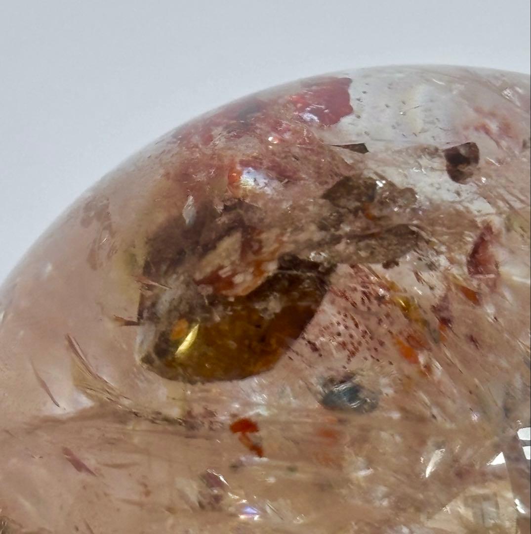 高品質《内部パイライトキューブ共生》ファイヤークォーツ スフィア 希少鉱物標本