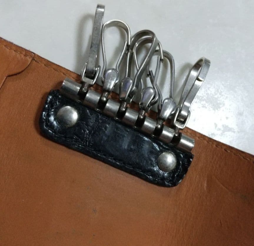 Felisi ブラック レザー キーケース