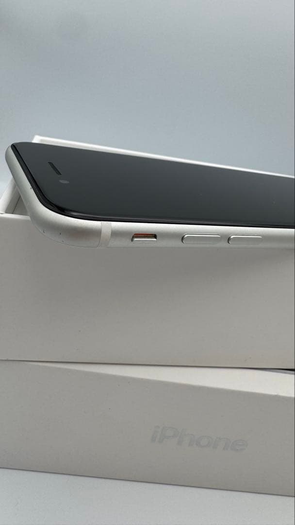 て*✿様 Apple iPhone SE (第2世代) ホワイト 本体