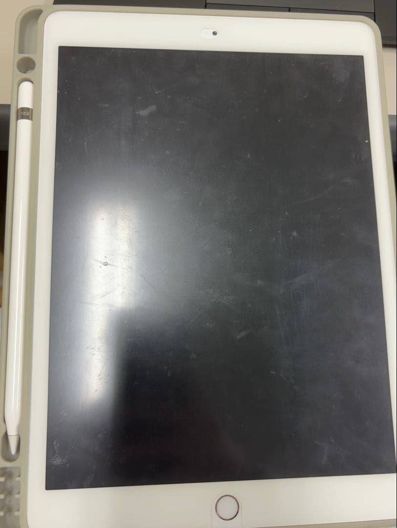 ぽ*ん様 iPad 第8世代　128GB wifiモデルApple pencil