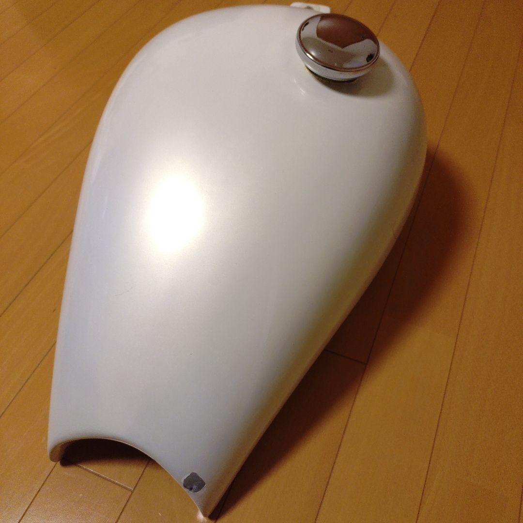 ヤマハ　ドラッグスター400（キャブ車）用　社外FRPガソリンタンク　要修理