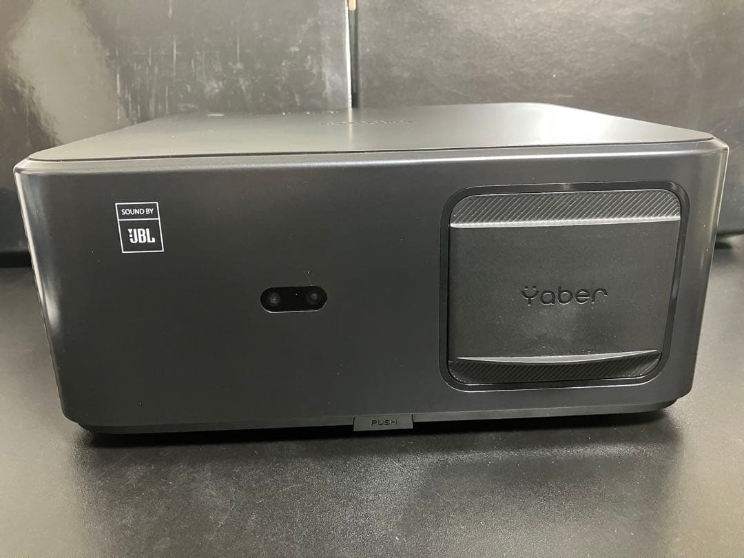 Yaber K2s プロジェクター本体 Android TV 自動台形補正あり